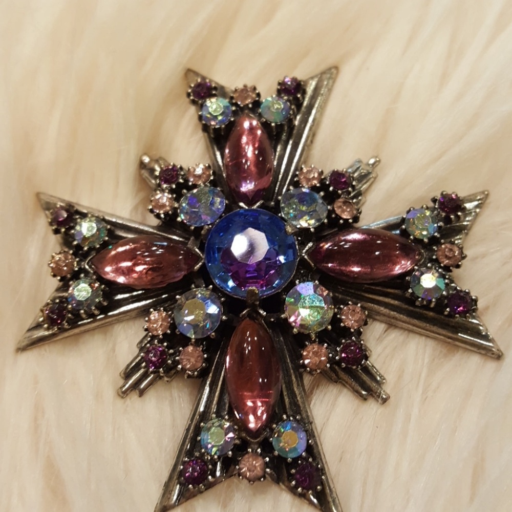 GORGEOUS FLORENZA MALTESE‎ CROSS  PENDANT/BROOCH